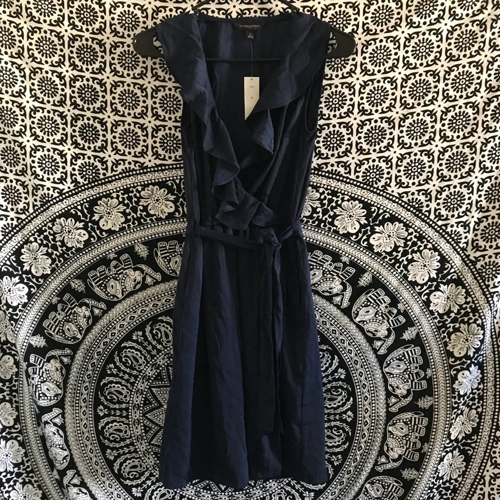 Banana Republic Navy Wrap Dress 👗